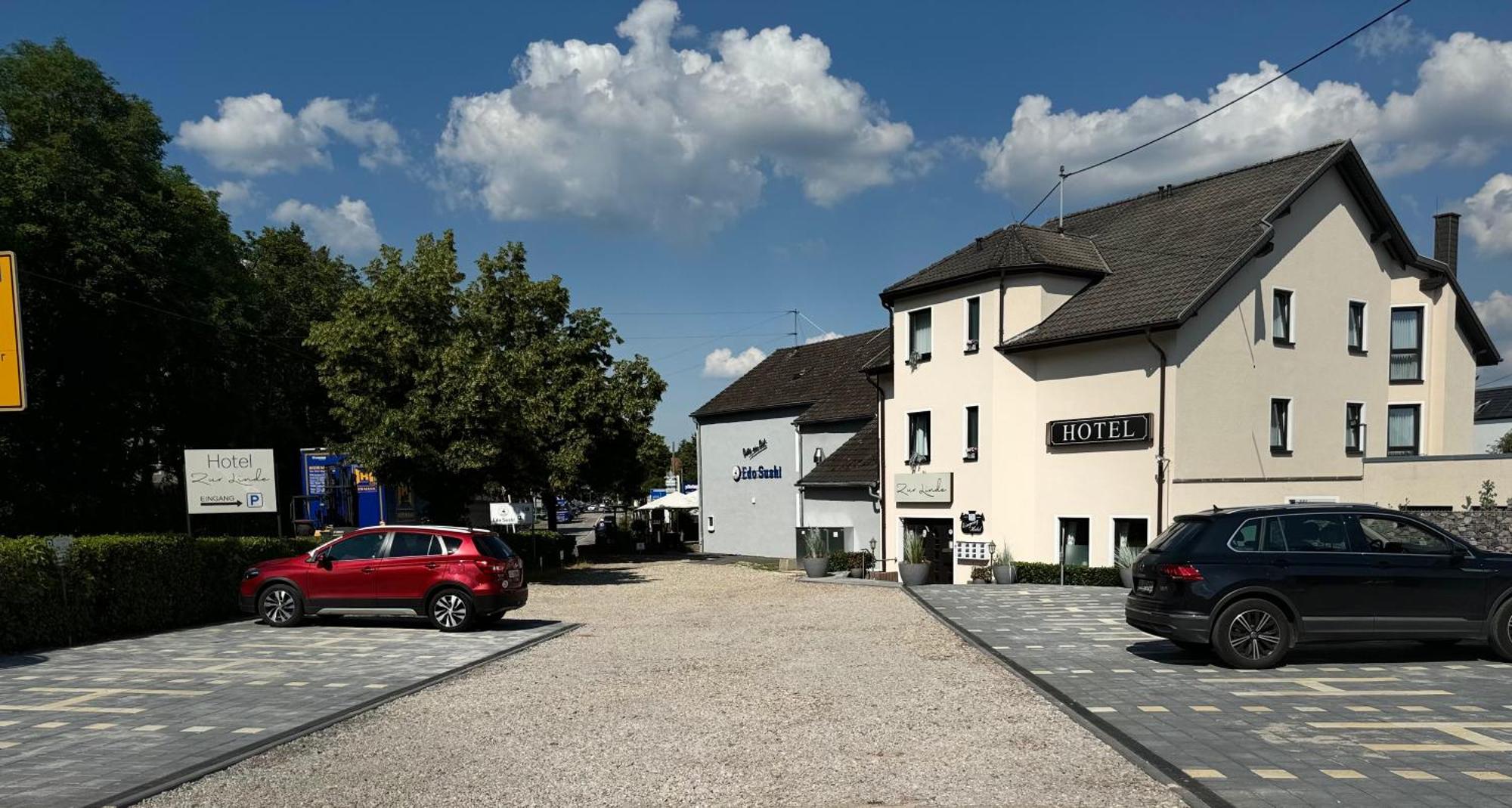 Hotel Zur Linde Саарлуис Экстерьер фото